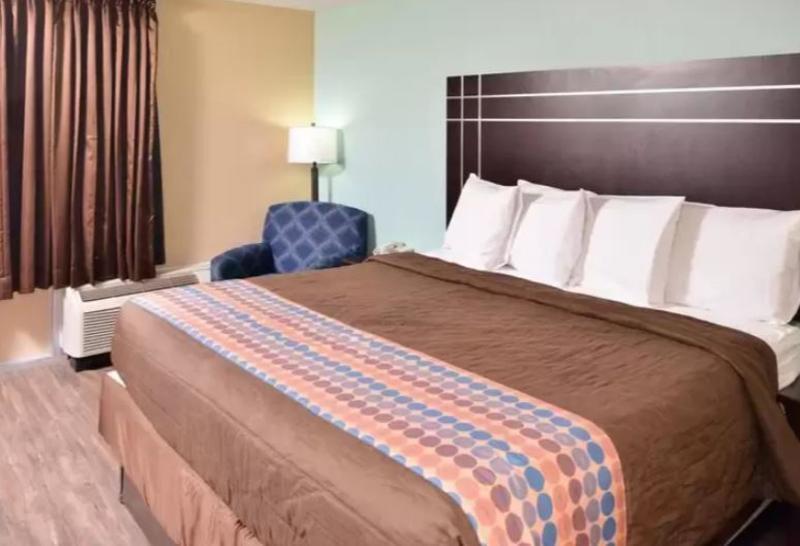 Quality Inn Starkville Buitenkant foto