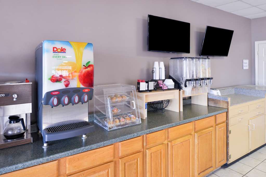Quality Inn Starkville Buitenkant foto